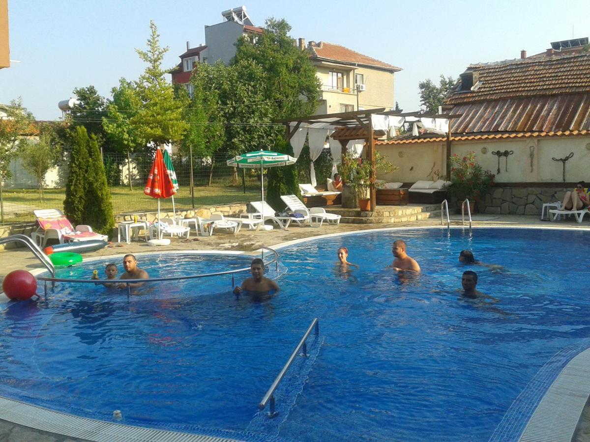 Saint George Family Hotel لوزينيتس المظهر الخارجي الصورة