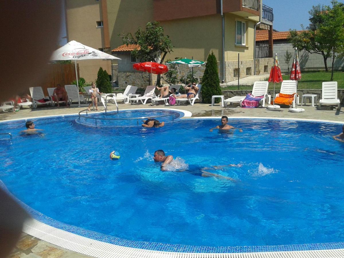Saint George Family Hotel لوزينيتس المظهر الخارجي الصورة