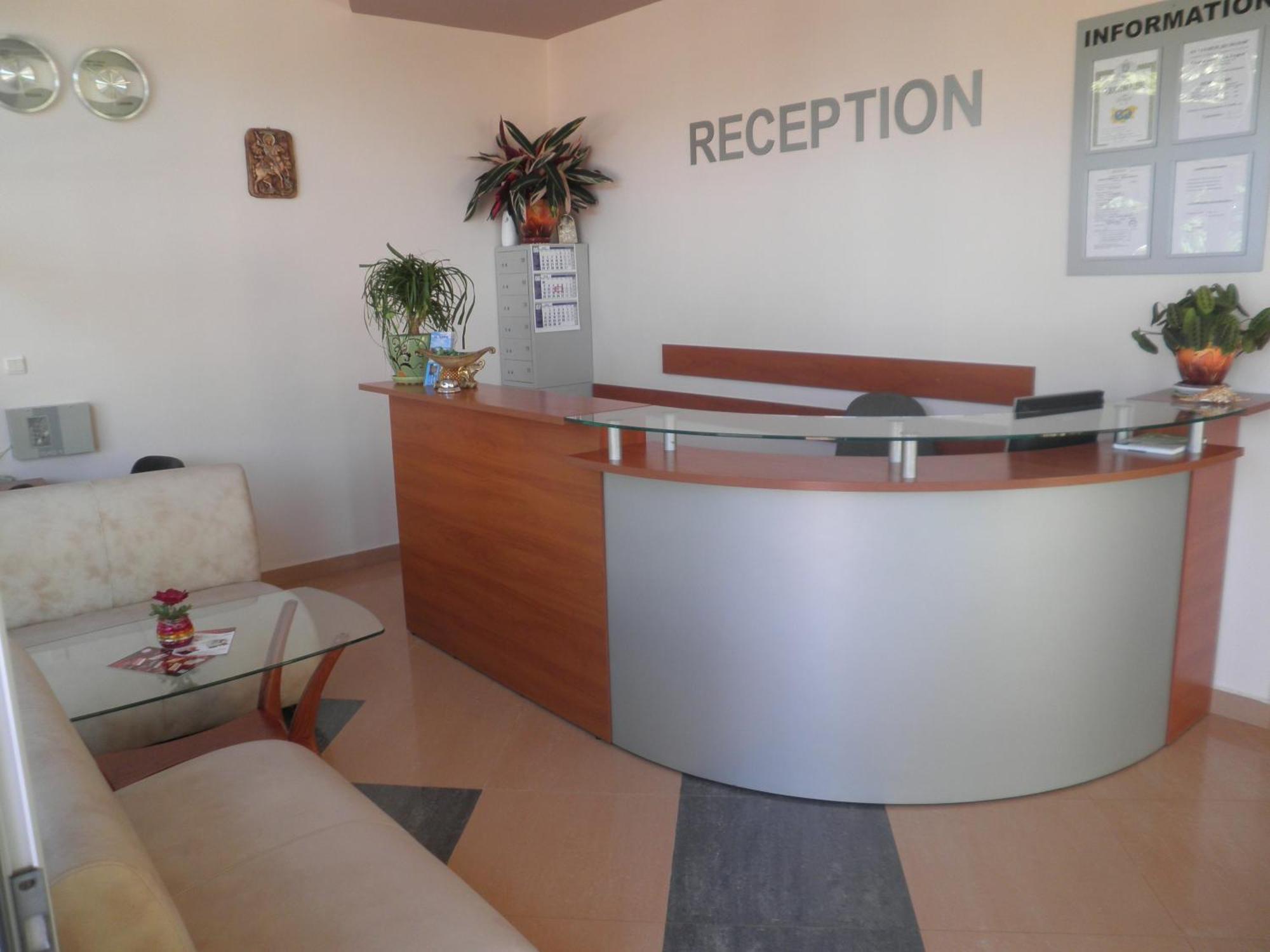 Saint George Family Hotel لوزينيتس المظهر الخارجي الصورة