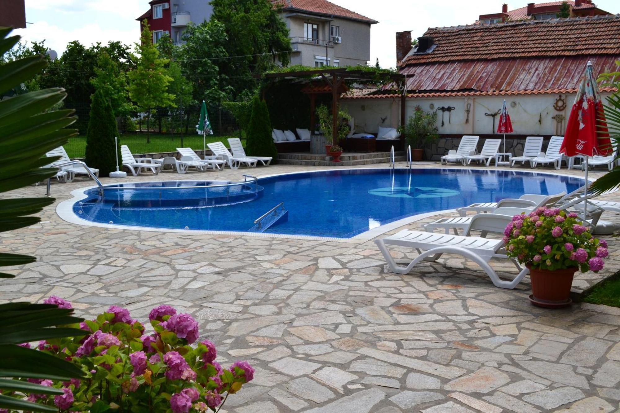 Saint George Family Hotel لوزينيتس المظهر الخارجي الصورة