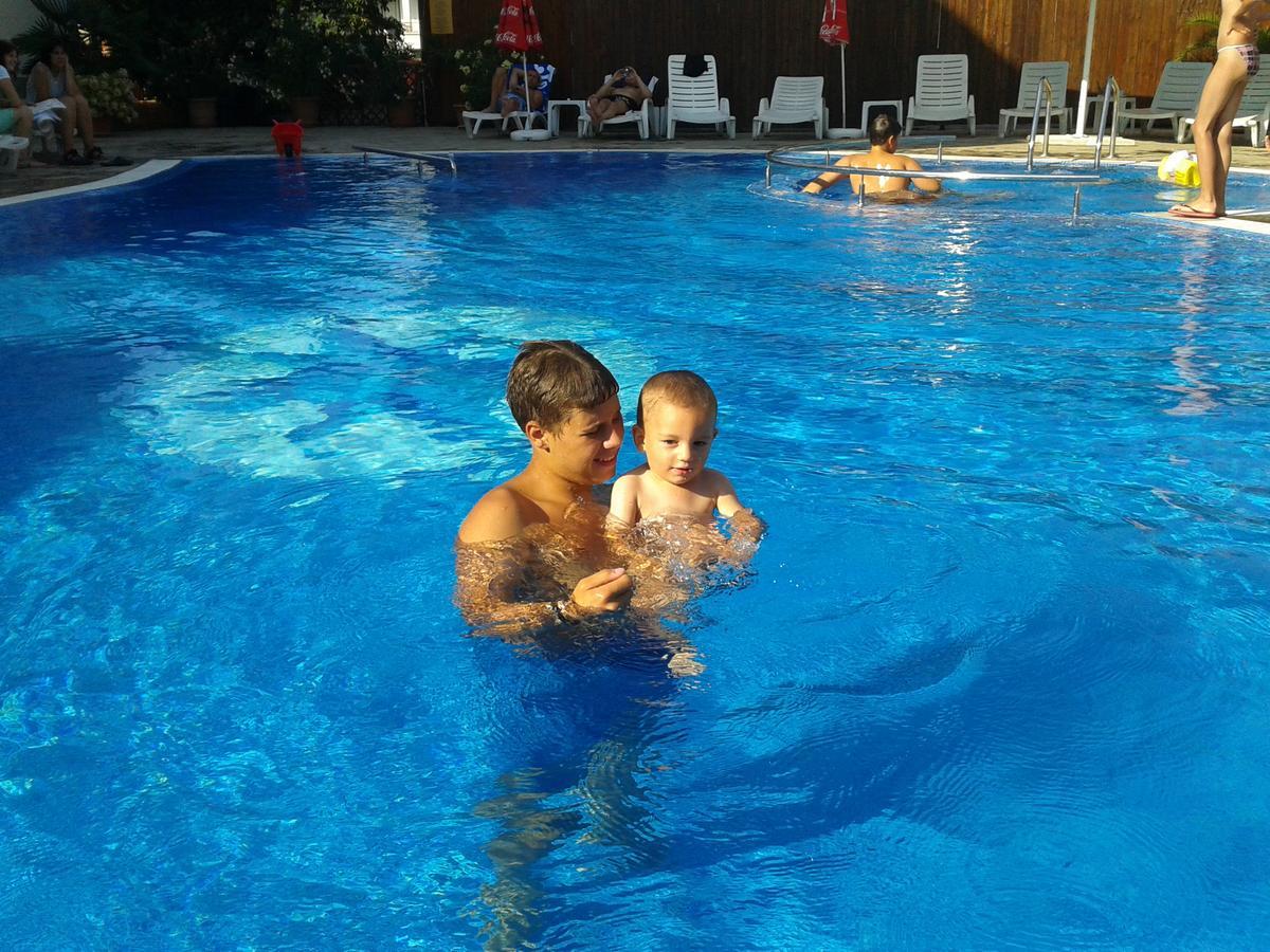 Saint George Family Hotel لوزينيتس المظهر الخارجي الصورة