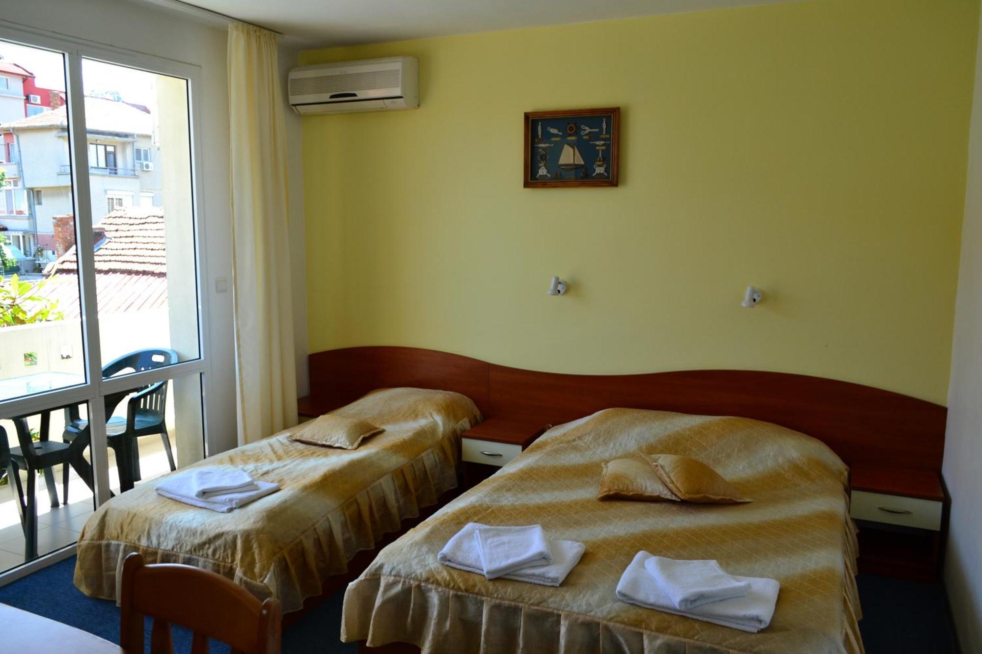 Saint George Family Hotel لوزينيتس المظهر الخارجي الصورة